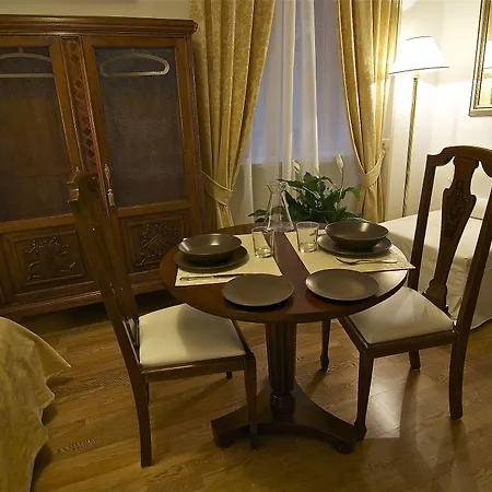 Internoroma Πανσιόν *